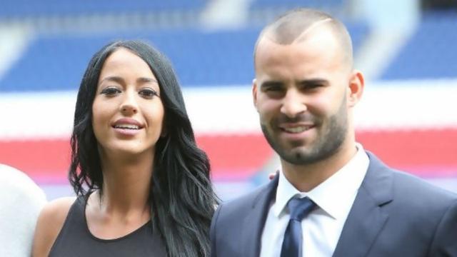 Məşhur futbolçudan keçmiş sevgilisinə qarşı şok hərəkət - FOTOLAR