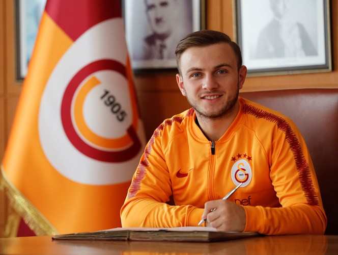 "Qalatasaray" 3 qapıçı və 1 yarımmüdafiəçi ilə müqavilə bağladı - FOTOLAR