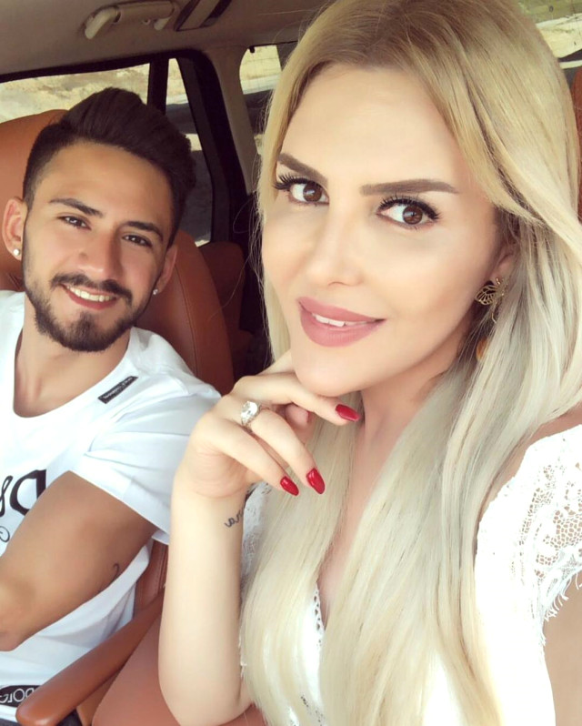 Futbolçu məşhur transseksualla evlənir - FOTOLAR