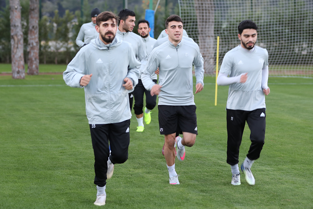 Qurban Qurbanovun oğlu “Qarabağ”ın əsas komandasında - FOTOLAR