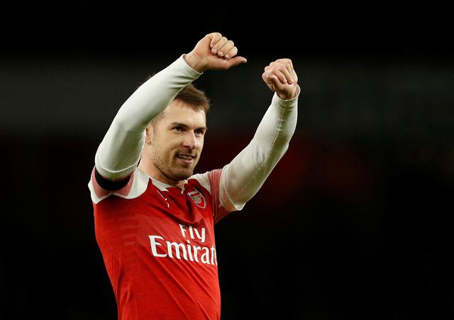 "Xəzər Lənkəran"ın sabiq baş məşqçisindən "Arsenal"ın ulduzuna məsləhət