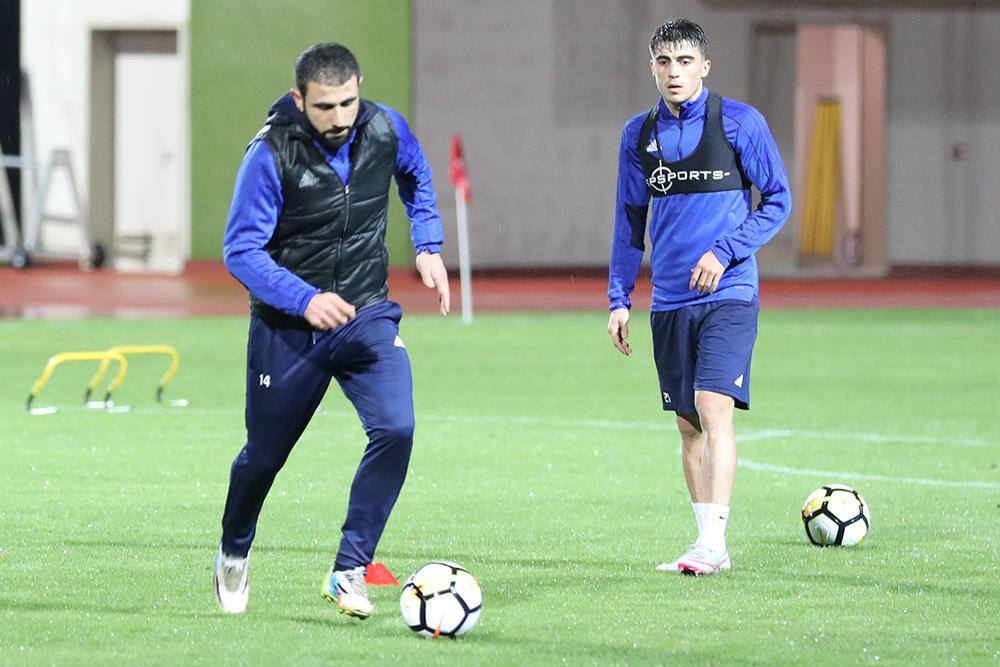 Yeni transfer "Qarabağ"a qoşuldu - FOTOLAR