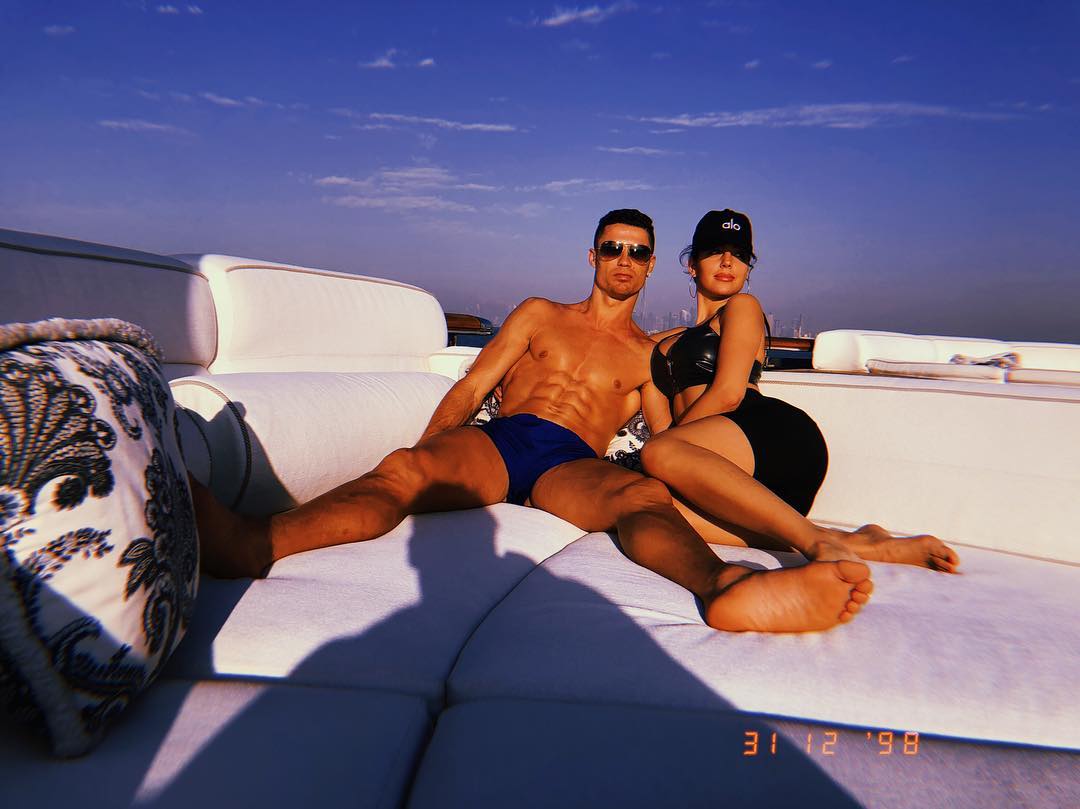 Ronaldo və sevgilisinin Dubay istirahəti - FOTOLAR