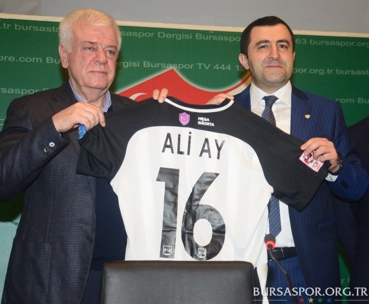 "Neftçi" "Bursaspor"la müqavilə imzaladı - FOTOLAR