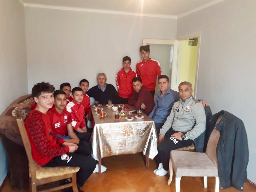 "Qəbələ" UEFA-nın ayırdığı pulu əməliyyata ehtiyacı olan şəxsə bağışladı