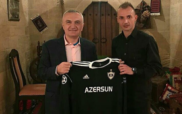 Azərbaycanlıların albaniyalı "qaqa"sı - PORTRET