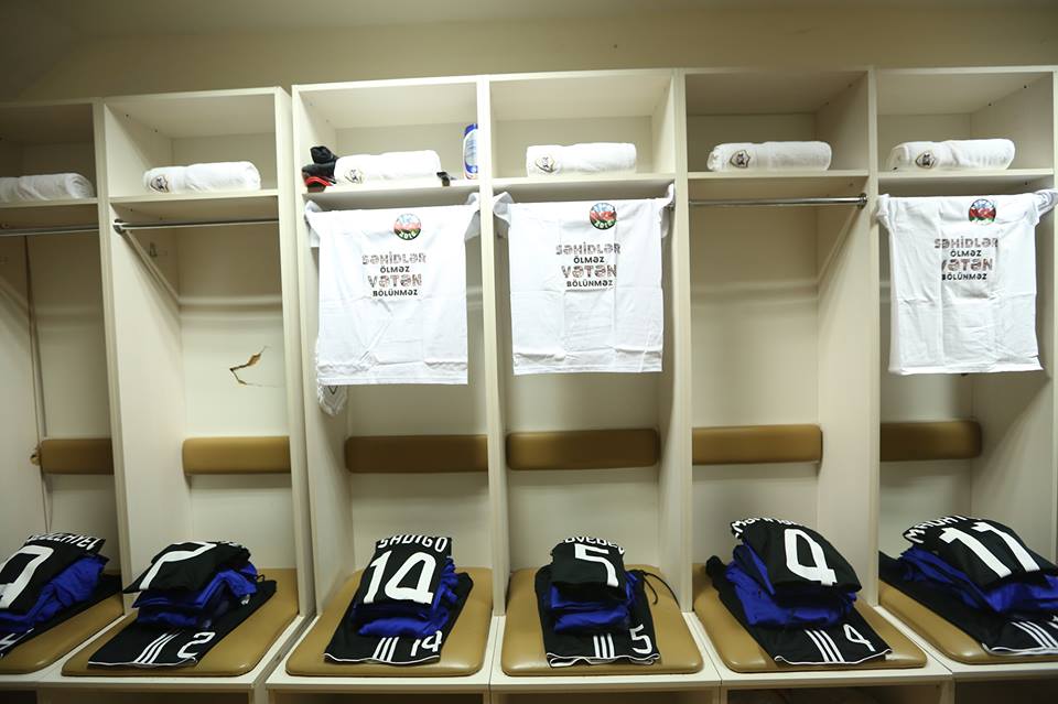"Qarabağ" və "Sumqayıt"dan şəhidlərin ruhuna ehtiram - FOTOLAR