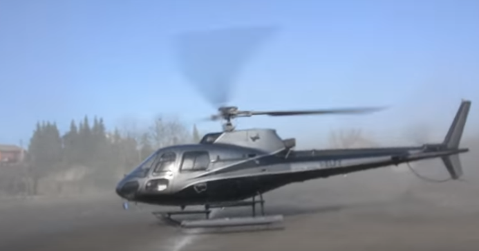 Futbolçu oyun zamanı stadiondan helitopkerlə qaçırıldı - FOTO/VİDEO
