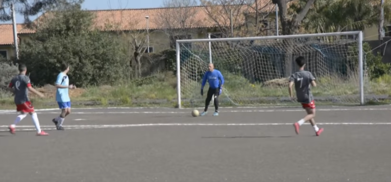 Futbolçu oyun zamanı stadiondan helitopkerlə qaçırıldı - FOTO/VİDEO