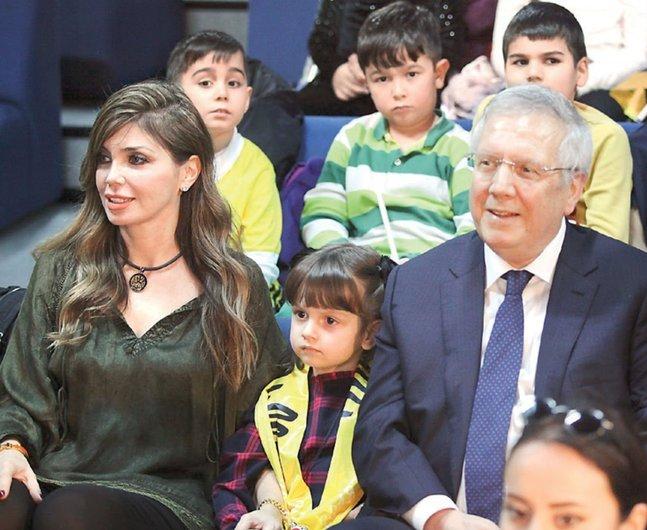 Əziz Yıldırım boşanır - FOTOLAR