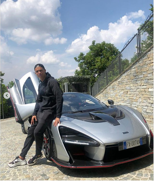Ronaldonun yeni oyuncağı - FOTOLAR