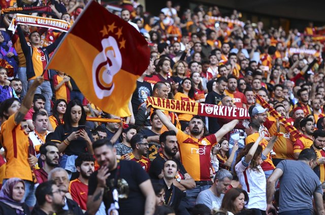 "Qalatasaray"ın çempionluq gecəsi - FOTOLAR