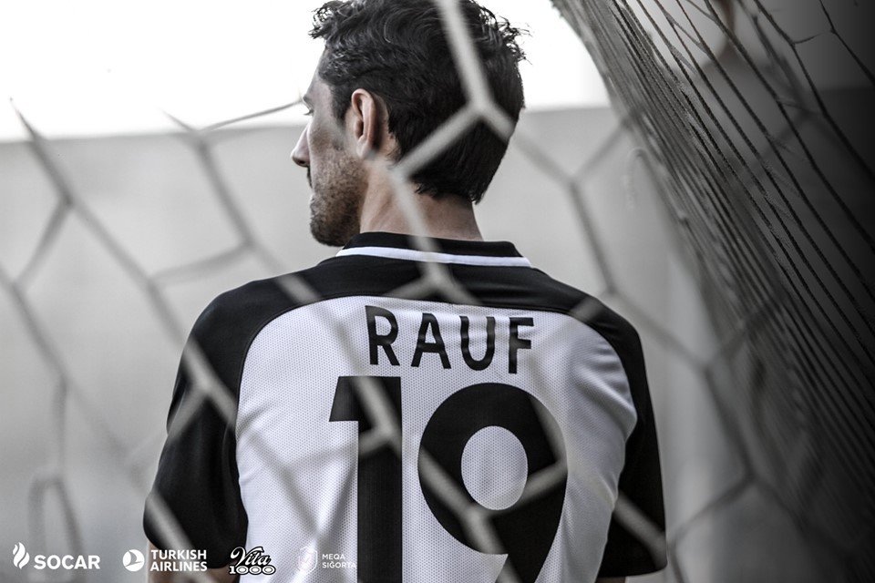 Rauf Əliyev rəsmən "Neftçi"də - FOTOLAR