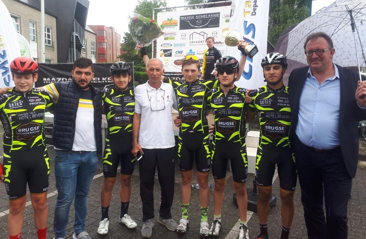 EYOF-a hazırlaşan idmançımız Belçikada çempion oldu - FOTO/VİDEO