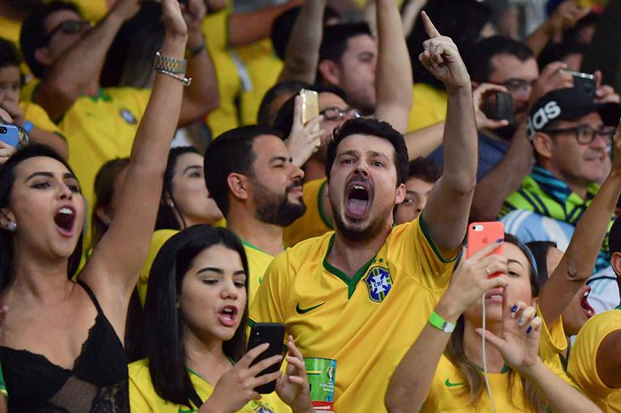 Braziliyalılar coşdu - FOTOLAR