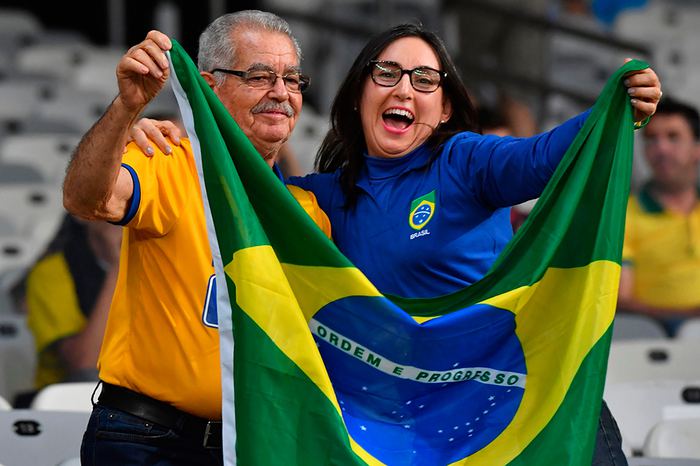 Braziliyalılar coşdu - FOTOLAR