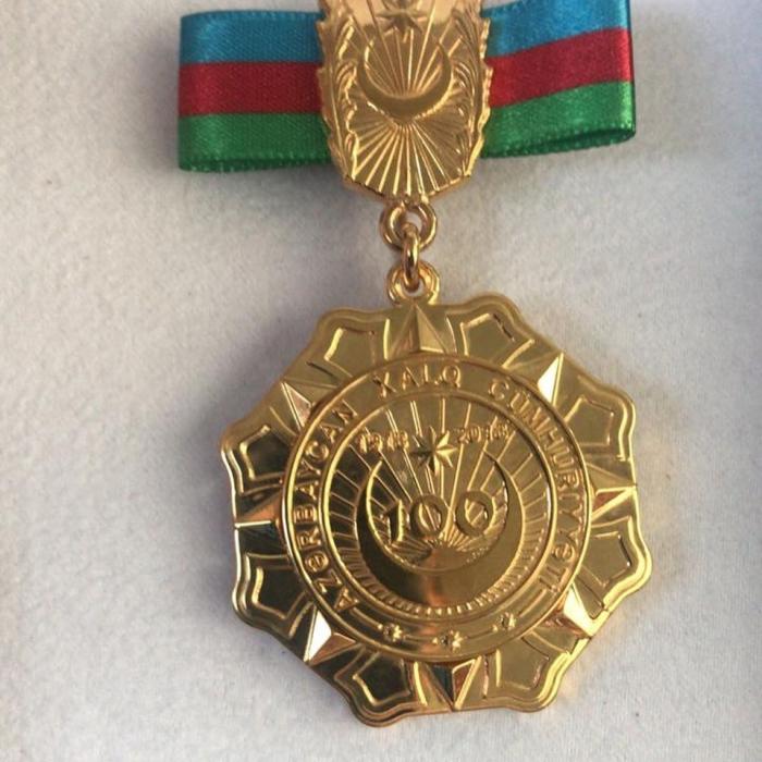 Fariz Nəcəfov Cümhuriyyət medalı ilə təltif edildi