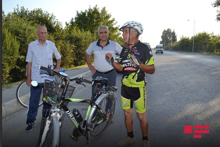 70 yaşlı azərbaycanlı 93 günə 4 min km yol qət etdi - FOTO
