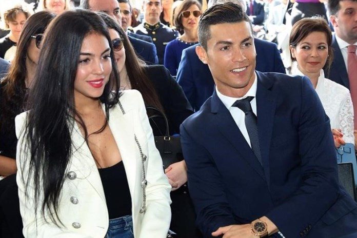 Ronaldonun sevgilisi yataq sirrlərini açıqladı