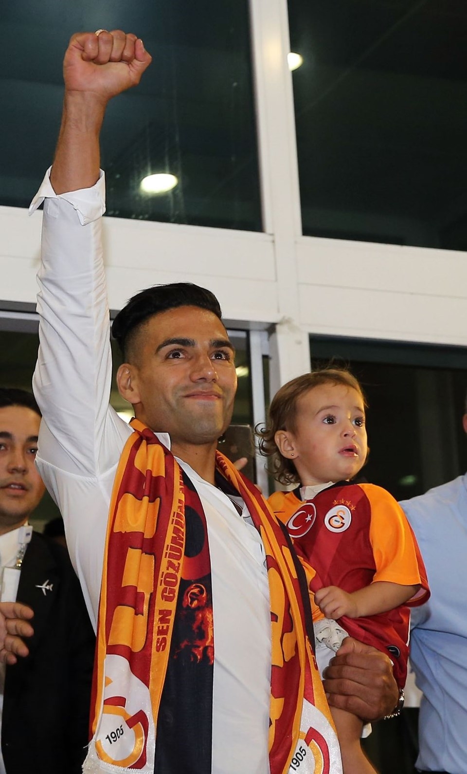 İstanbulda möhtəşəm qarşılanma - FOTO/VİDEO