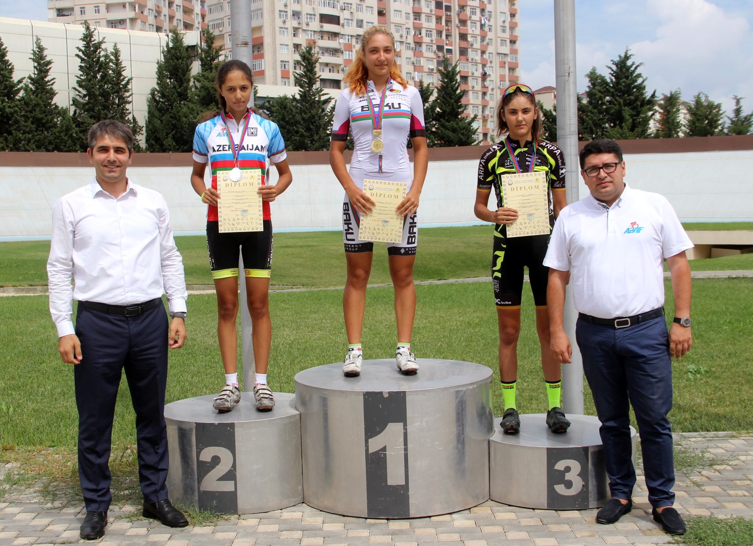 Trek üzrə ölkə çempionları müəyyənləşib - FOTOLAR