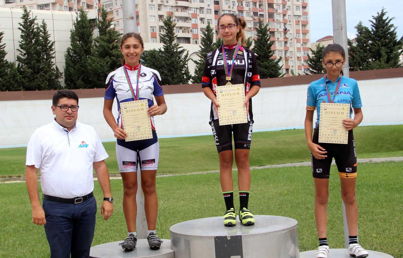 Trek üzrə ölkə çempionları müəyyənləşib - FOTOLAR