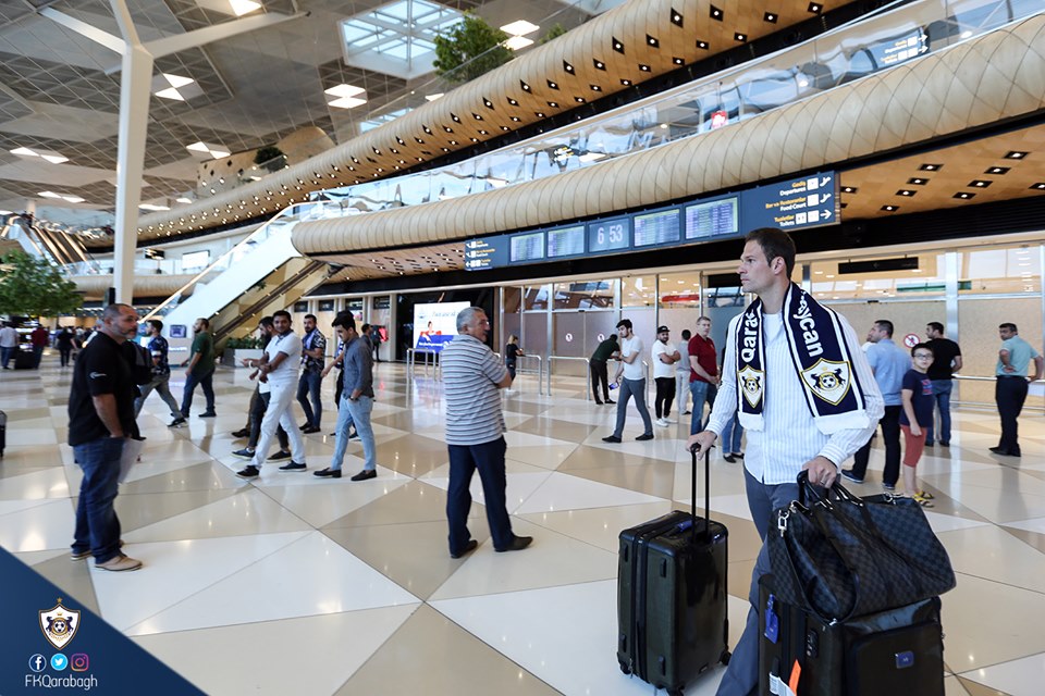 "Qarabağ"ın yeni transferi Bakıya gəldi - FOTOLAR