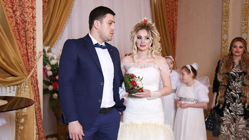 Dünya çempionuna ərə gedən müğənnimiz boşandı - FOTOLAR