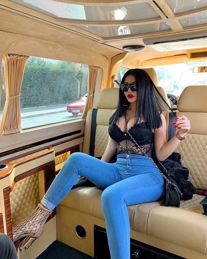 Daha bir ulduz futbolçunun mesajları ifşa olundu - FOTOLAR
