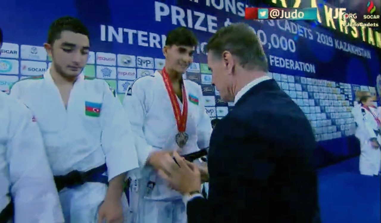 Millimiz ilk dəfə DÇ-də gümüş medal qazandı - FOTOLAR