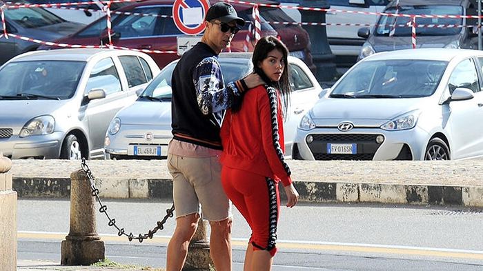 Ronaldo və sevgilisi elə yerdə yaxalandı ki... - FOTOLAR