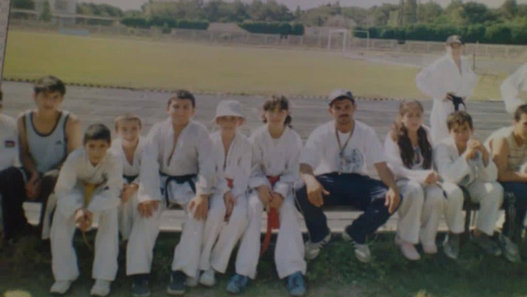 Birinci sevgisi ədəbiyyat olan xanım pəhləvan - Portret