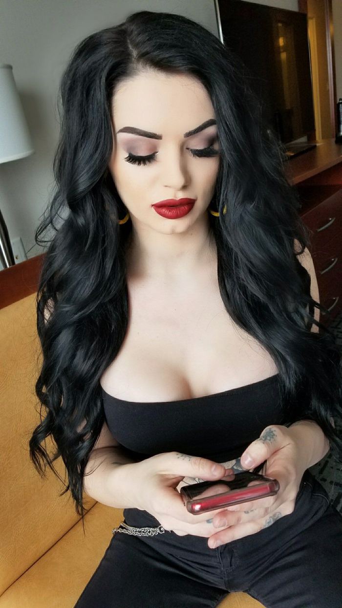 Məşhur xanım idmançı "Instagram"ı "partlatdı" - FOTOLAR