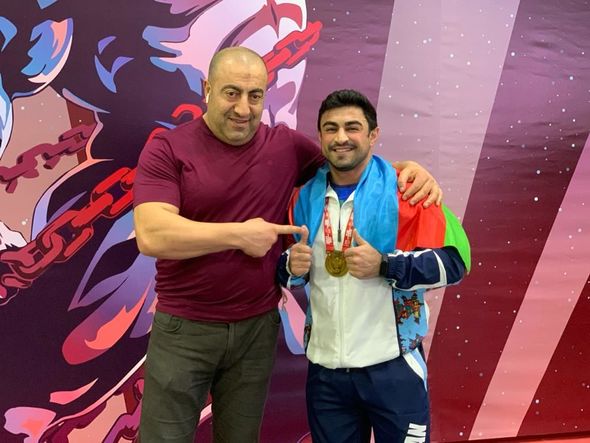 Azərbaycanlı idmançı Moskvada dünya rekordu qırıb çempion oldu - FOTOLAR