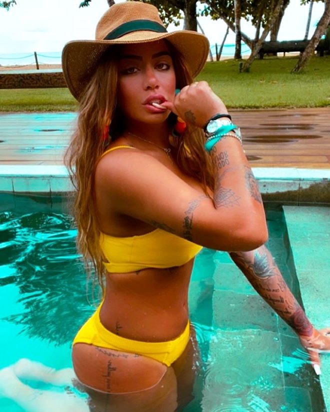 Neymarın bacısı "Instagram"ı "partaldır" - FOTOLAR