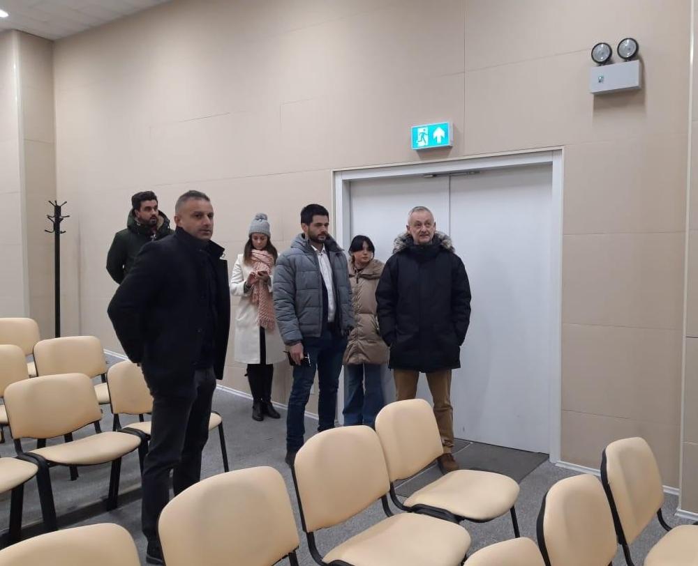 İngiltərə millisinin nümayəndələri Bakıda - FOTOLAR