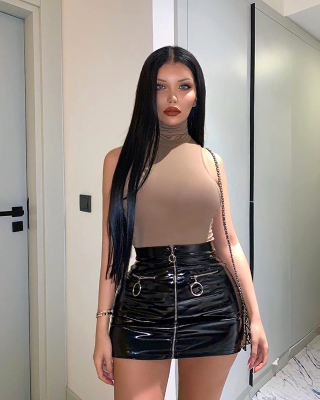 "Beşiktaş"ın ulduzu transseksuala mesaj yazdı, biabır oldu - FOTOLAR