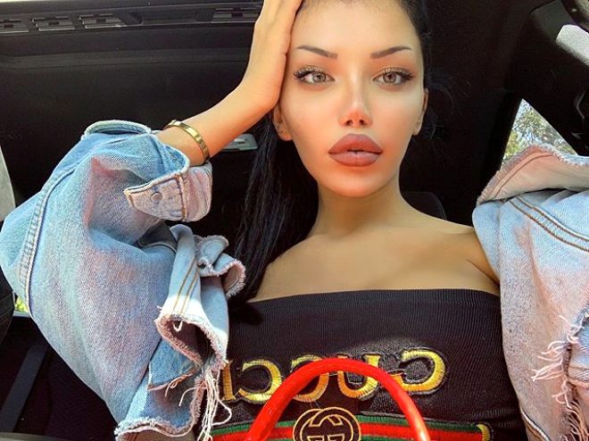 "Beşiktaş"ın ulduzu transseksuala mesaj yazdı, biabır oldu - FOTOLAR