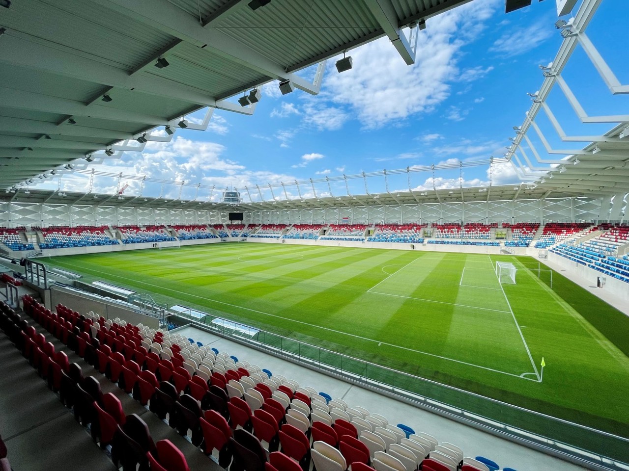 Stadion news. Стад де пари стадион. Стадион Стад Люксембург. Стадион: Стад де Люксембург (Люксембург, Люксембург). Стадион Гранд Стад де Танжер.