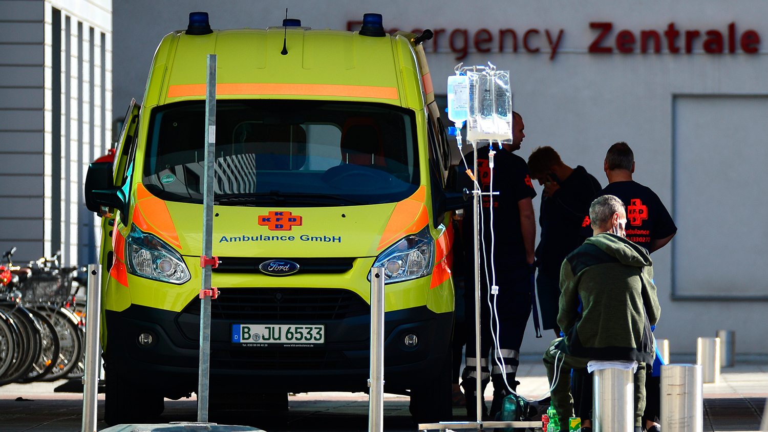 Oyun zamanı azarkeşin ürəyi dayandı -