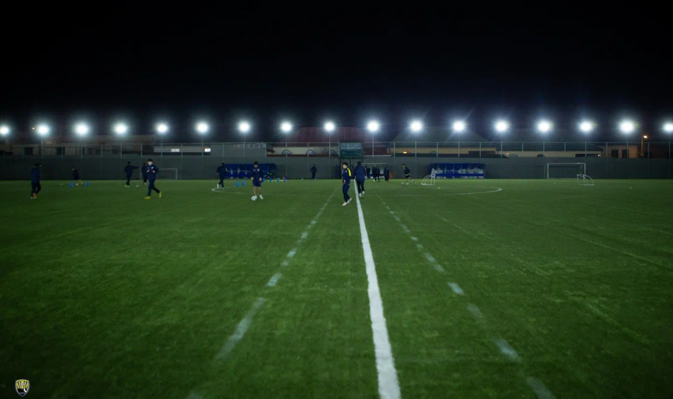 İşıqlı meydanda ilk addımı U-15 atdı