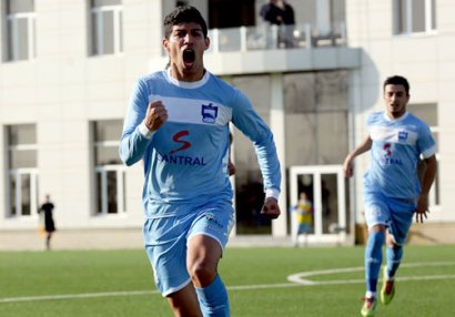 "Azərbaycanı Avroliqada təmsil edəcək klubdan təklif almışam"