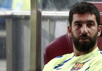 Meneceri Arda Turanın oynayacağı klubu açıqladı