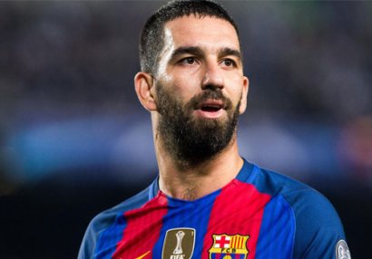 Arda Turan "Barselona"nın heyətində