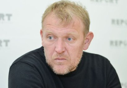 Robert Prosineçki: \