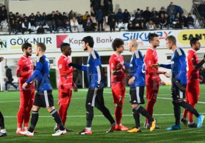 “Zirə” - “Qarabağ” matçında forma dəyişikliyinin ilginc səbəbi