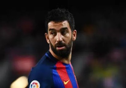 Arda Turan Premyer Liqa yolunda