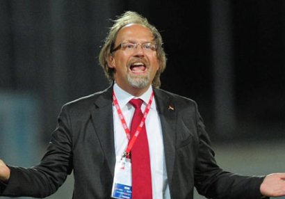 Maltanın baş məşqçisi: \