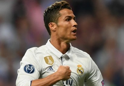 Ronaldo 200 milyonluq futbolçunun \