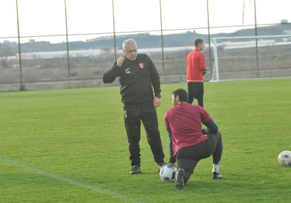 Əliyev boynuna almadı: \